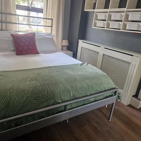 House In Lucan, Dublin Holiday home *